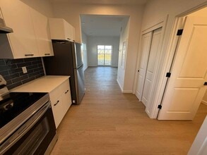 7047 Fane Rd in Edmonton, AB - Building Photo - Building Photo