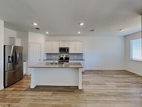 6928 Falconer Way in Fort Worth, TX - Foto de edificio - Building Photo