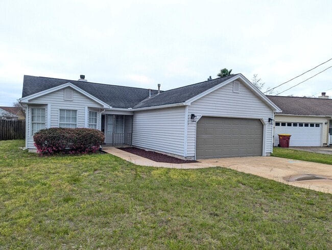 property at 8909 Colony Ridge Cir