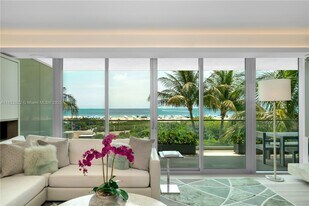 321 Ocean Dr, Unit 200 in Miami Beach, FL - Building Photo