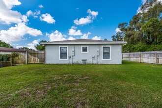 4743 Myla Ln in West Palm Beach, FL - Building Photo - Building Photo