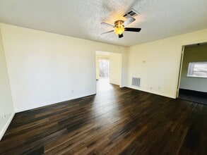 230 Elm St in Midwest City, OK - Building Photo - Building Photo