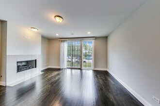 3332 W Palmer St in Chicago, IL - Building Photo - Building Photo
