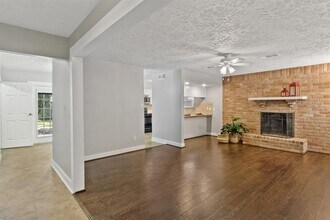 11823 S Red Cedar Cir in Spring, TX - Building Photo - Building Photo