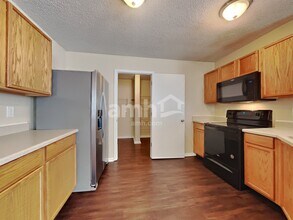 2185 Shadowbrook Dr in Plainfield, IN - Building Photo - Building Photo