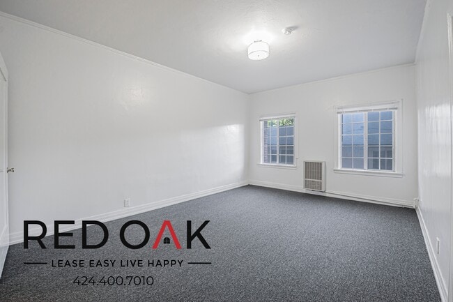 property at 236 S Coronado St