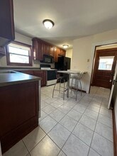 70 Unity Ave, Unit 70A in Belmont, MA - Foto de edificio - Building Photo