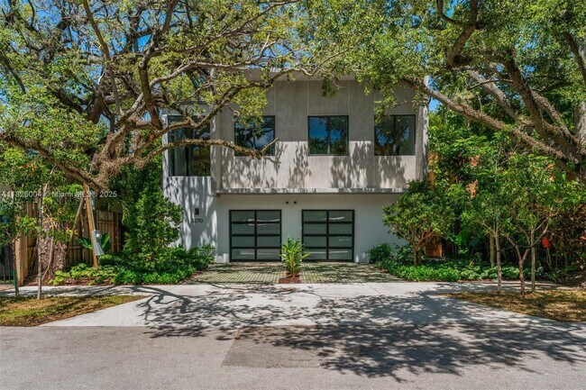 property at 3268 Gifford Ln