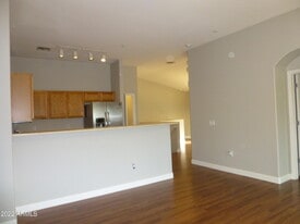 2727 N Price Rd in Chandler, AZ - Building Photo