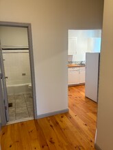 429 W Bringhurst St in Philadelphia, PA - Building Photo - Building Photo