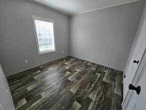 17350 SW 232nd St in Miami, FL - Building Photo - Building Photo