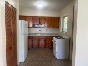 505 NE 150th St, Unit 4 in Miami, FL - Foto de edificio - Building Photo