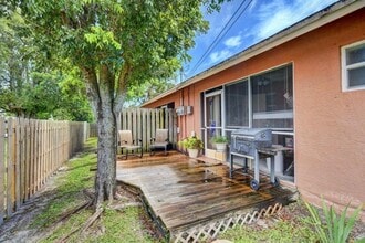 4870 Purdy Ln, Unit C in West Palm Beach, FL - Foto de edificio - Building Photo