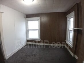 810 S University Ave in Mt. Pleasant, MI - Building Photo - Building Photo
