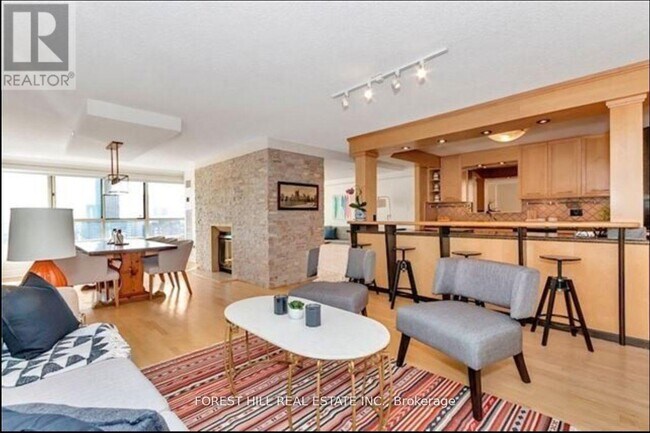 130 Carlton St. in Toronto, ON - Building Photo - Building Photo