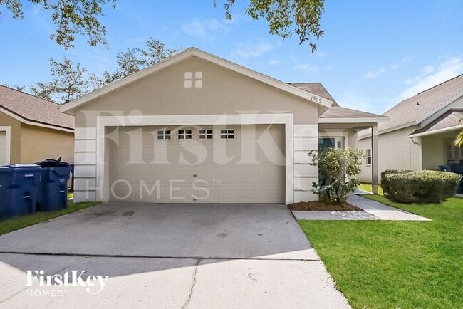 1909 Falling Star Ln