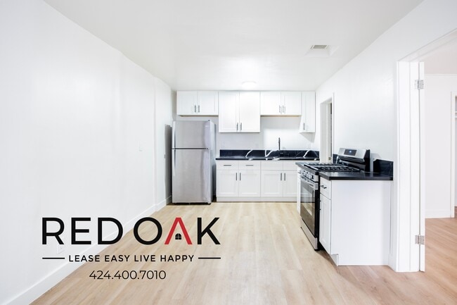 property at 1918 Grace Ave