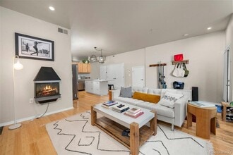 3225 Blake St, Unit #4 in Denver, CO - Building Photo - Building Photo