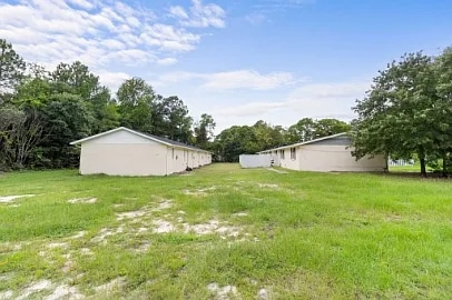 property at 1217 Pineview St