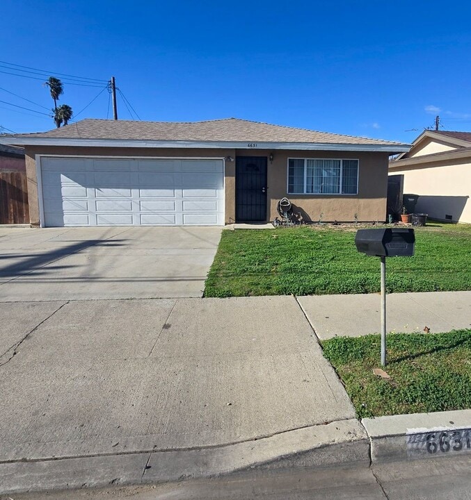 6631 Naomi Ave in Buena Park, CA - Building Photo