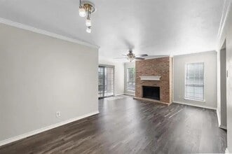 5902 Marvin Loving Dr in Garland, TX - Building Photo - Building Photo