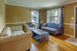 22 Clayton Ave in Monroe Township, NJ - Building Photo - Building Photo