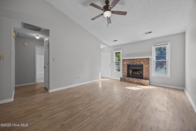 108 Corey Cir in Jacksonville, NC - Building Photo - Building Photo