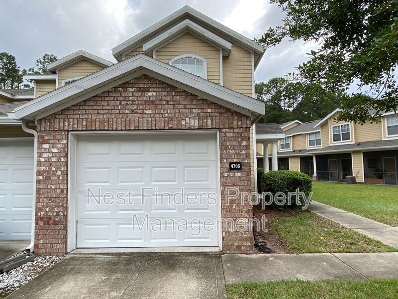 10200 Belle Rive Blvd in Jacksonville, FL - Building Photo
