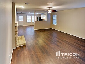 2241 Cavalry Dr in Fort Worth, TX - Building Photo - Building Photo