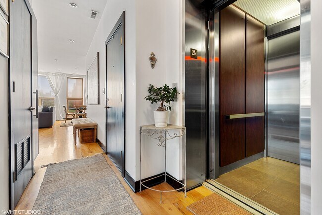 1842 N Damen Ave in Chicago, IL - Building Photo - Building Photo