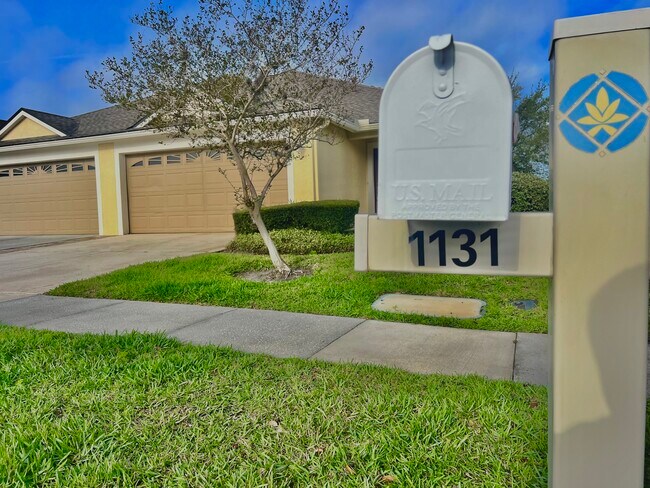 1131 Zephyrhills Byp in Zephyrhills, FL - Building Photo - Building Photo