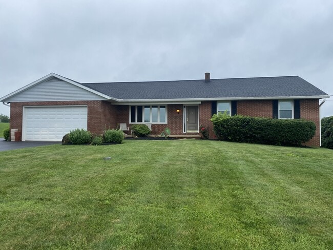 2208 Forry Rd in Lancaster, PA - Building Photo - Building Photo