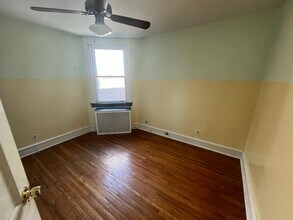 1305 Devereaux Ave in Philadelphia, PA - Building Photo - Building Photo
