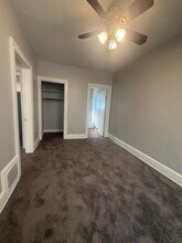 3833 Vine St in Cincinnati, OH - Building Photo - Building Photo