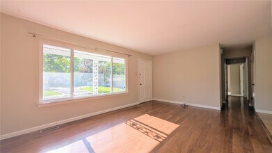 3356 Clemens Dr in St. Charles, MO - Building Photo - Building Photo