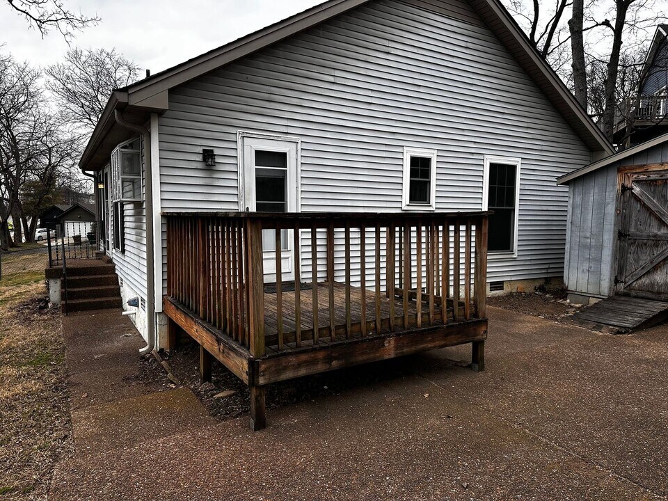 900 Morrow Rd in Nashville, TN - Building Photo