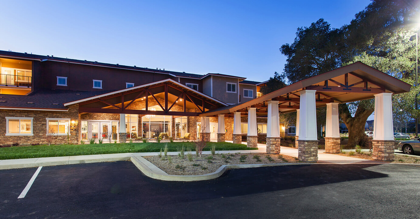 The Lodge at Morgan Hill Apartments in Morgan Hill, CA - Building Photo