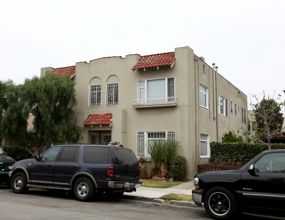 1931 E Florida St in Long Beach, CA - Foto de edificio