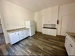 930 W Main St in Norristown, PA - Building Photo - Building Photo