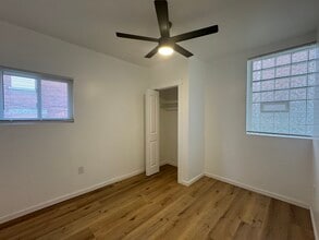 3274 Ward St, Unit 1 in Pittsburgh, PA - Foto de edificio - Building Photo