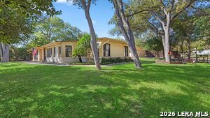 1049 Ivy Ln in San Antonio, TX - Building Photo