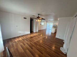 42810 Yew St in Lancaster, CA - Building Photo - Building Photo