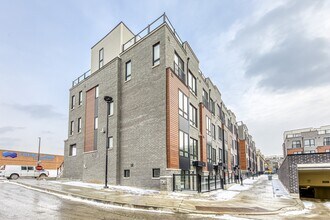30-30 Liben Wy in Toronto, ON - Building Photo - Building Photo