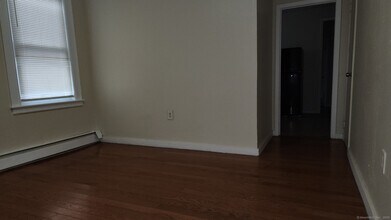 256 Mather St in Hartford, CT - Building Photo - Building Photo