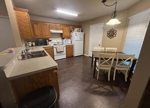 1320 Meadow Rose Trail in Burleson, TX - Building Photo - Building Photo