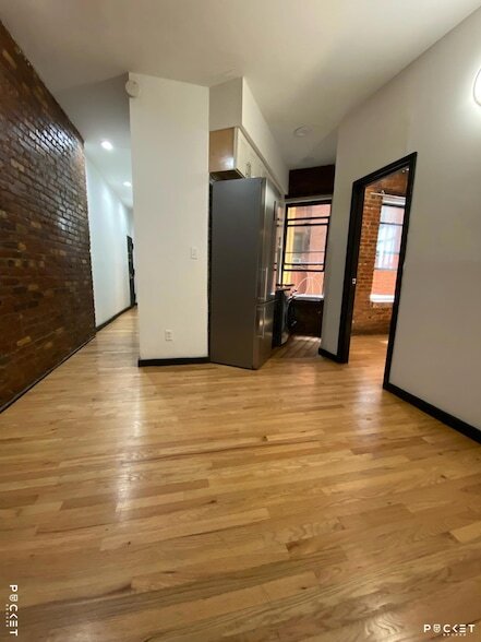 346 E 13th St, Unit 6 in New York, NY - Building Photo