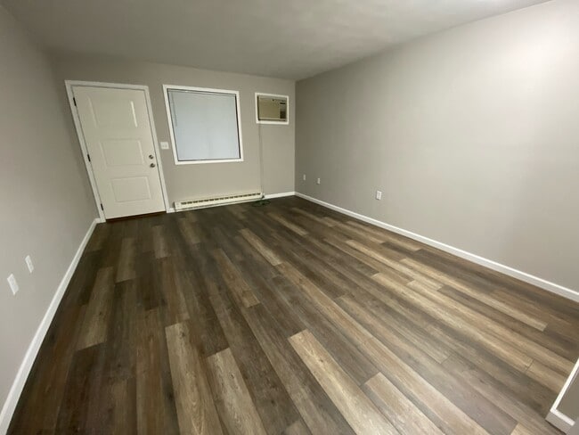 410 Johnson St, Unit #2 in Alta, IA - Building Photo - Building Photo