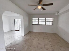 305 Edinburgh Dr in Cocoa, FL - Building Photo - Building Photo