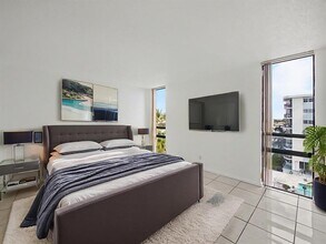 4800 Bayview Dr, Unit 606 in Fort Lauderdale, FL - Building Photo - Building Photo