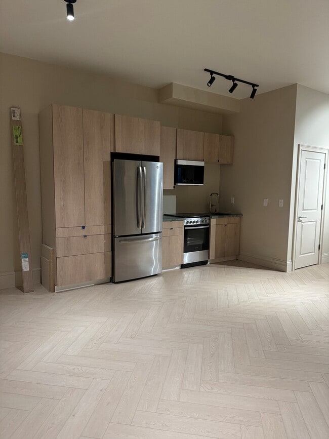 319 W 9th St, Unit 1 in Covington, KY - Building Photo - Building Photo